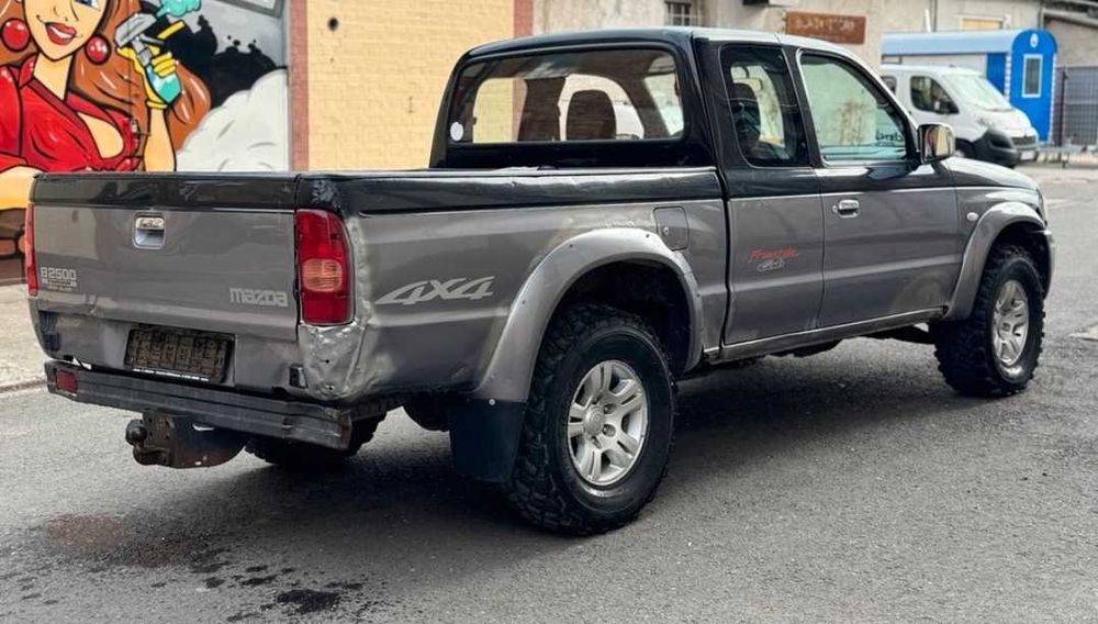 Mazda b2500/ bt 50
