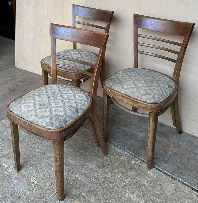 Set 3 Scaune Vintage cu spatar curbat; Scaun cu sezut tapitat