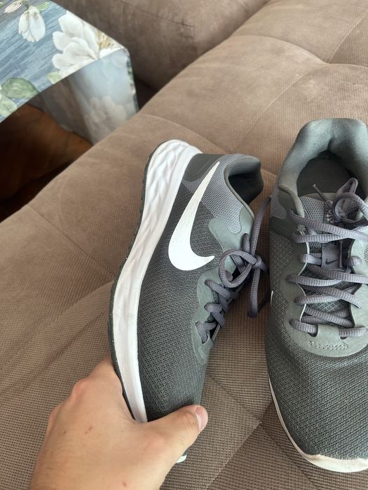 Маратонки Nike Revolution 43-ти номер