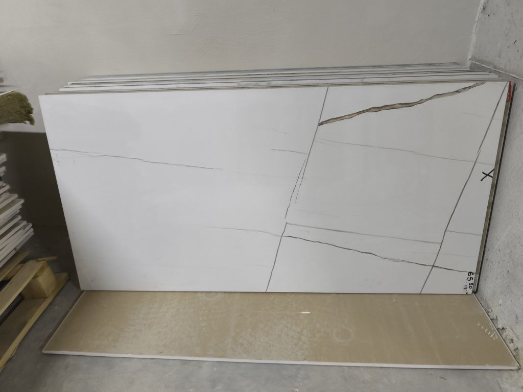 Продавам гранитогрес 120 х 60 см