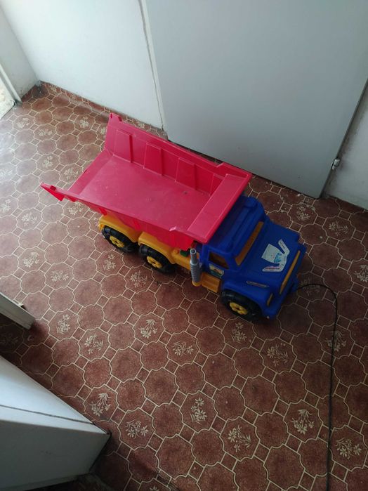 Принадлежности за бебе и малко дете