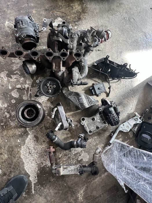 Части Турбини двигагател 335D E90 E91 E92 M57