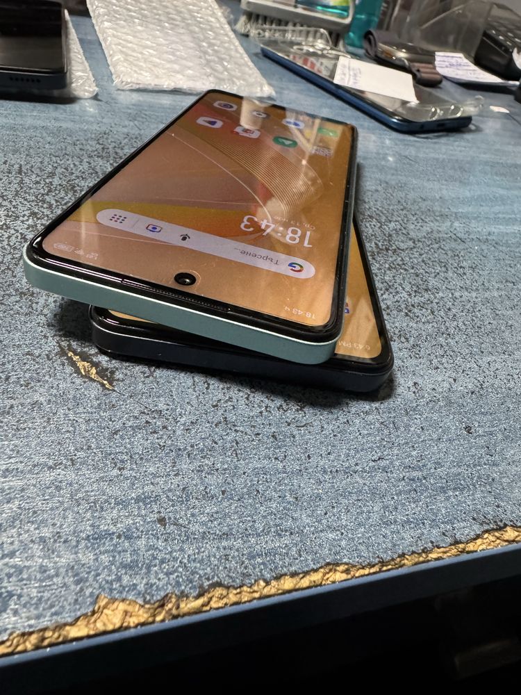 Infinix Smart 8 4/128gb - отлични