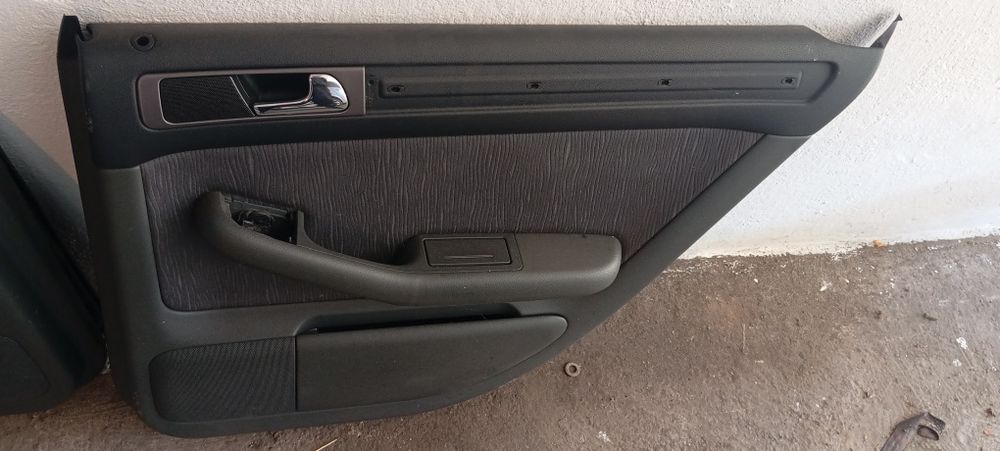 4 кори нерсзлепени за Аудиа6 ц5