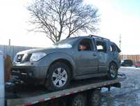 Nissan Pathfinder 2.5dci нави кожа на части нисан патфайндер навара
