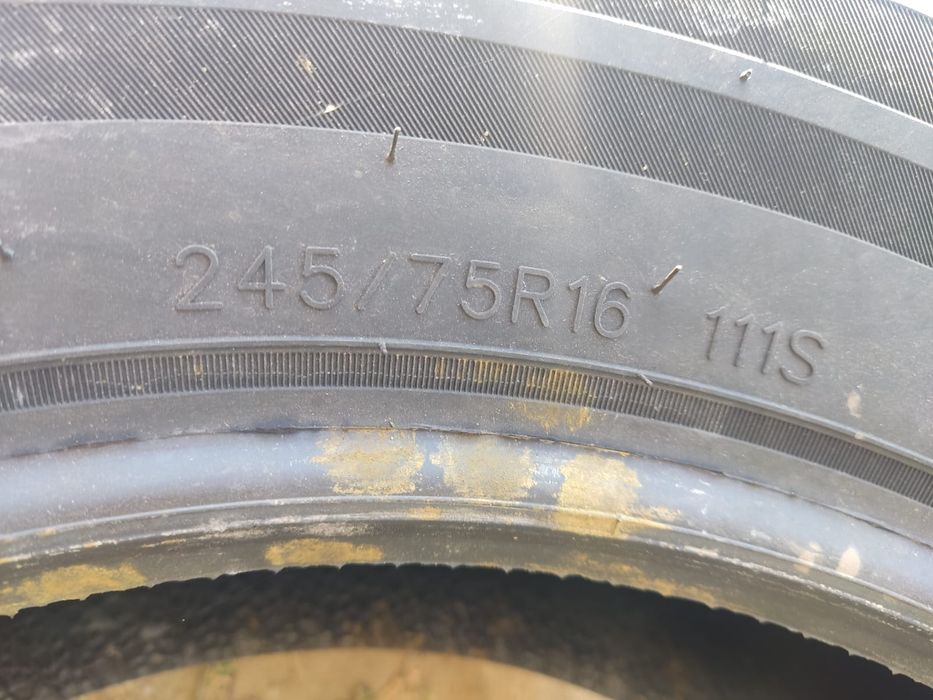 Шины продам зимние