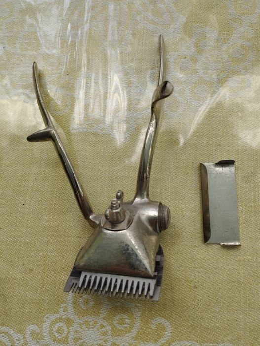 Продается машинка для стрижки ручная