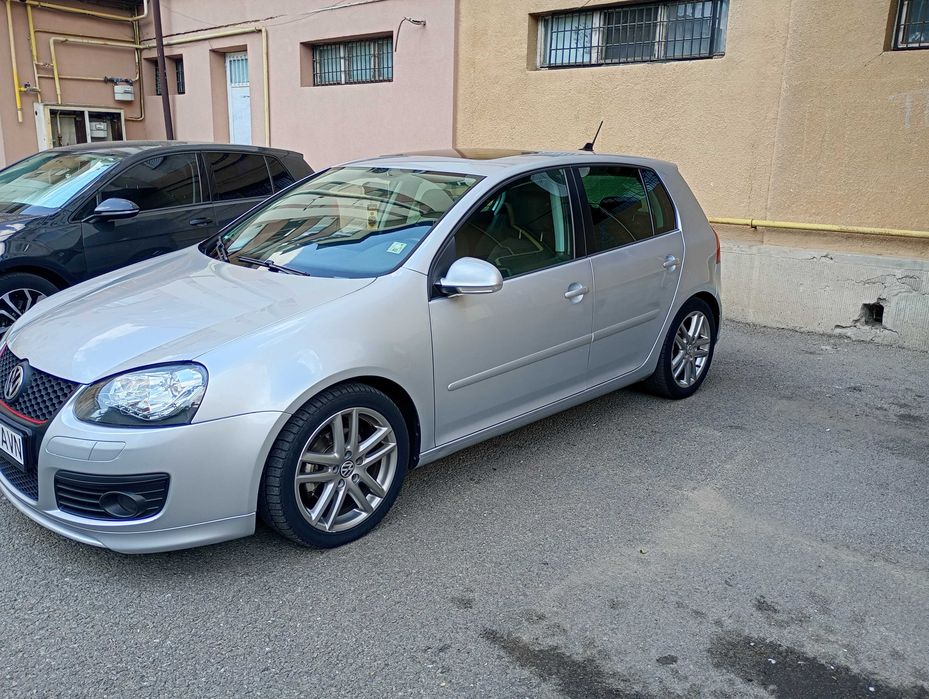 Vând golf 5 GT 1.9