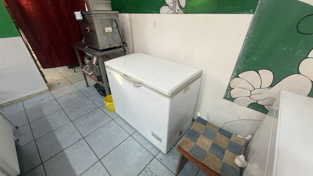 Морозильный ларь(морозильник)