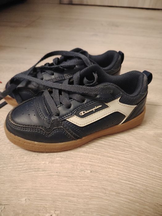 Adidași Champion mărimea 27