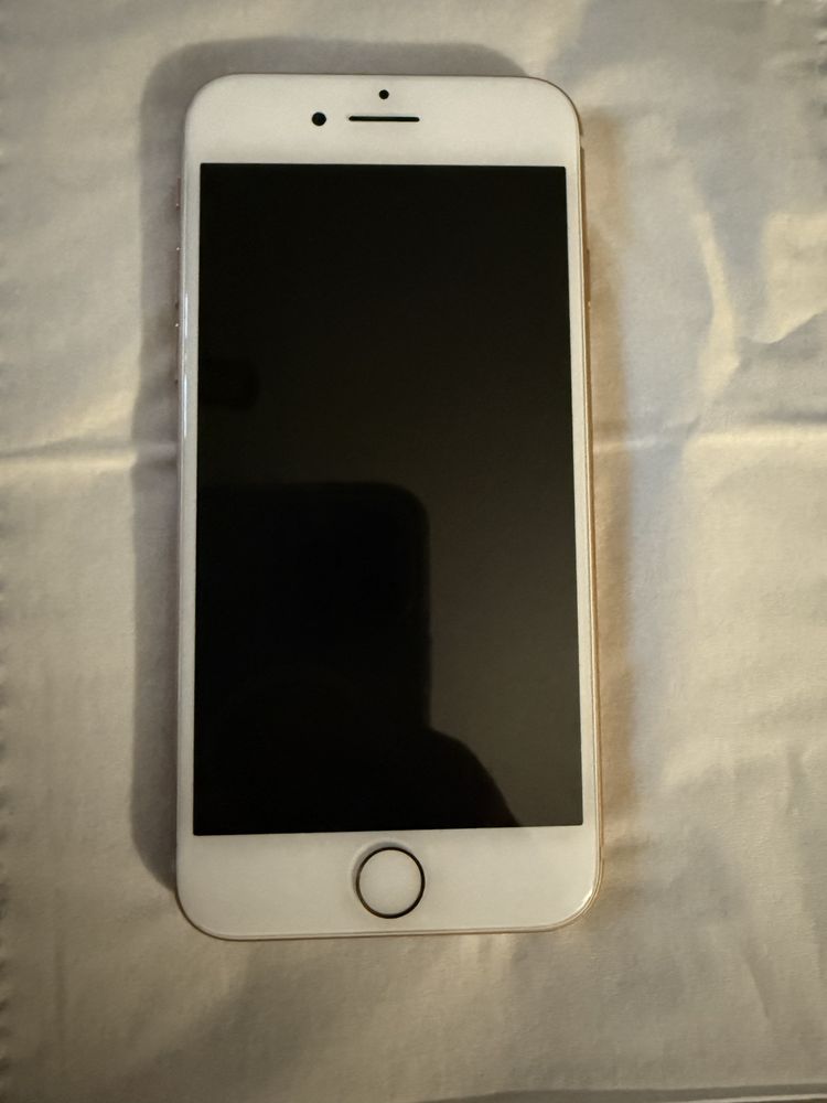 Iphone 8 64 gb gold (Nou)