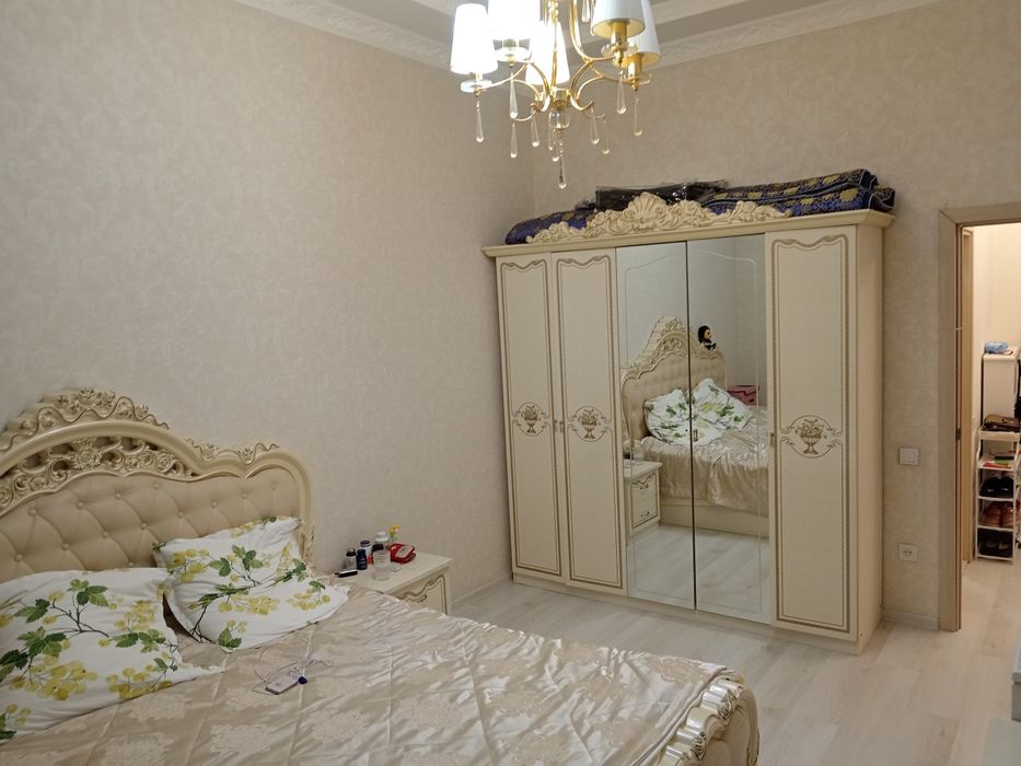 Продам квартиру на ойбек 2/4/4