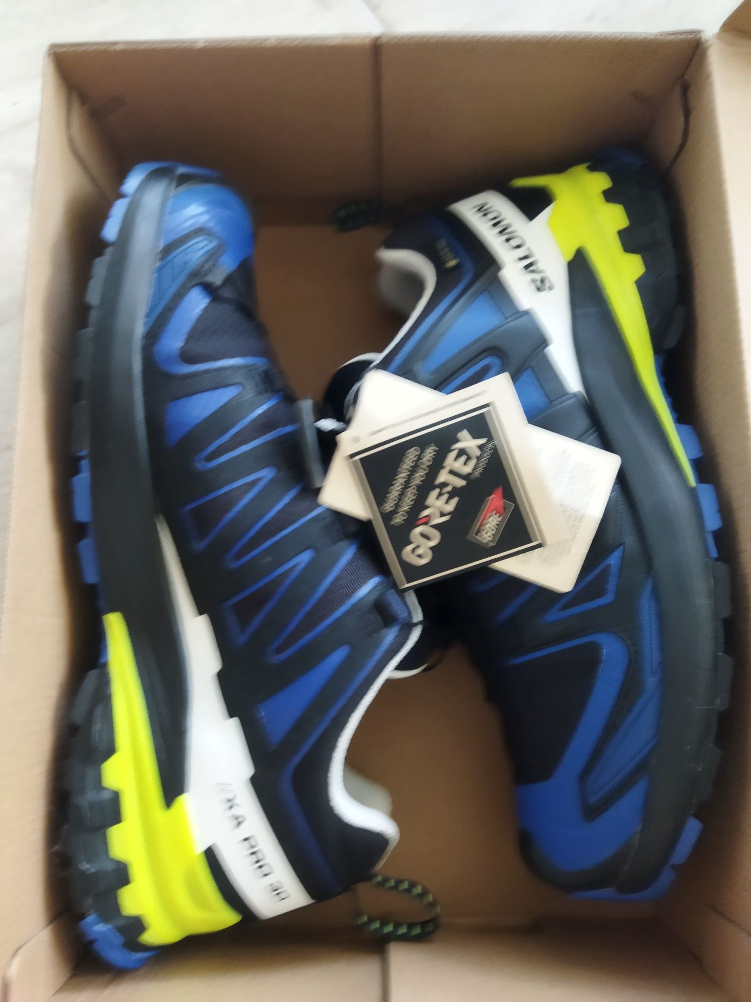 Salomon XA PRO 3D V9 GTX Black Surf Yellow GORE-TEX fall24