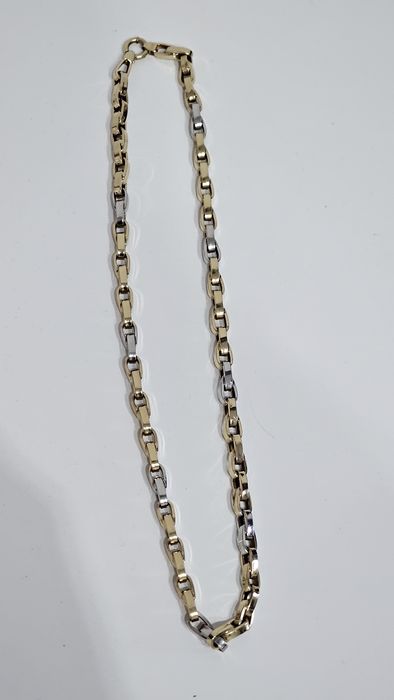 Златен ланец чисто нов