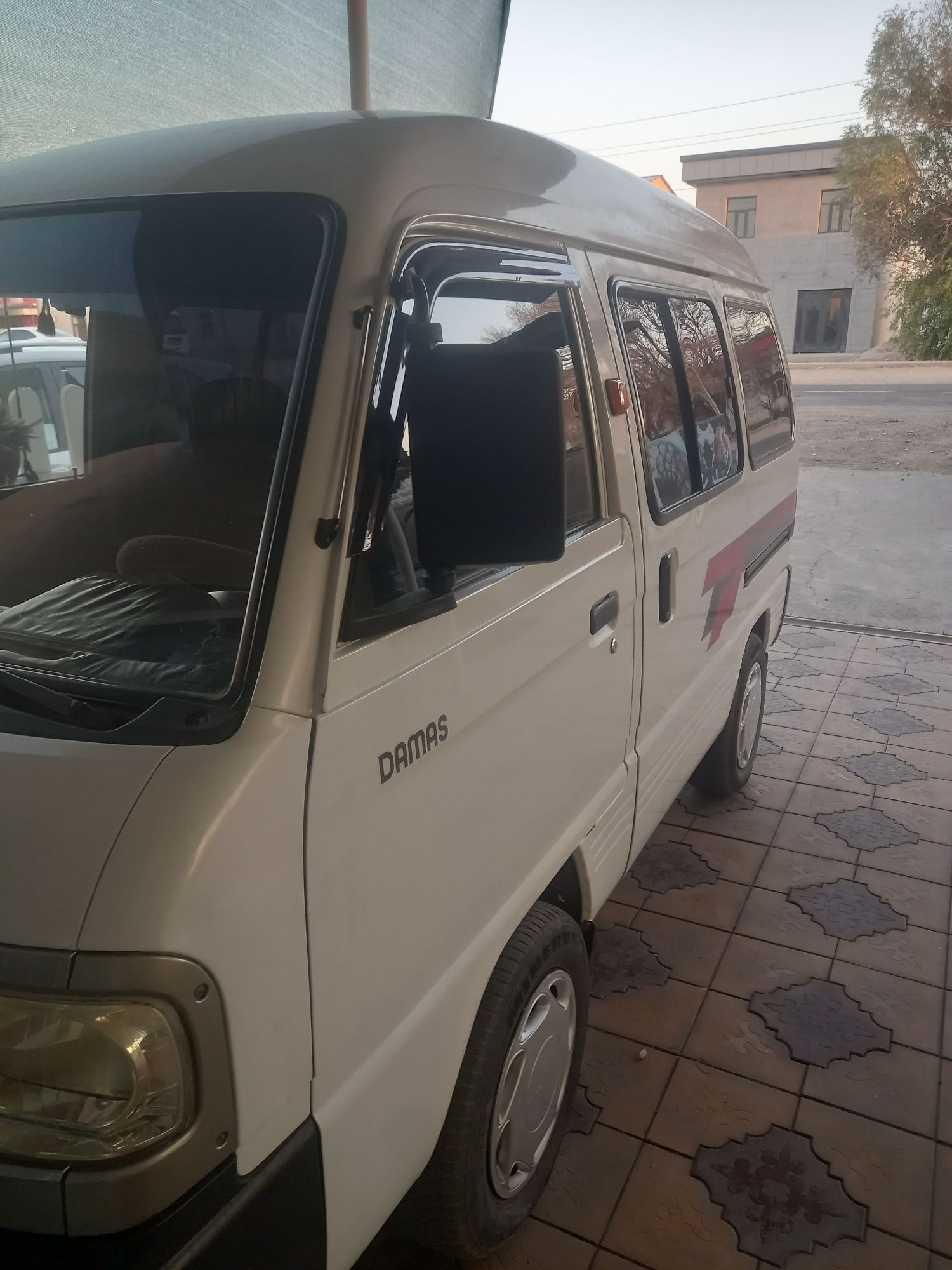 Damas 2006 yil yurgani 236000