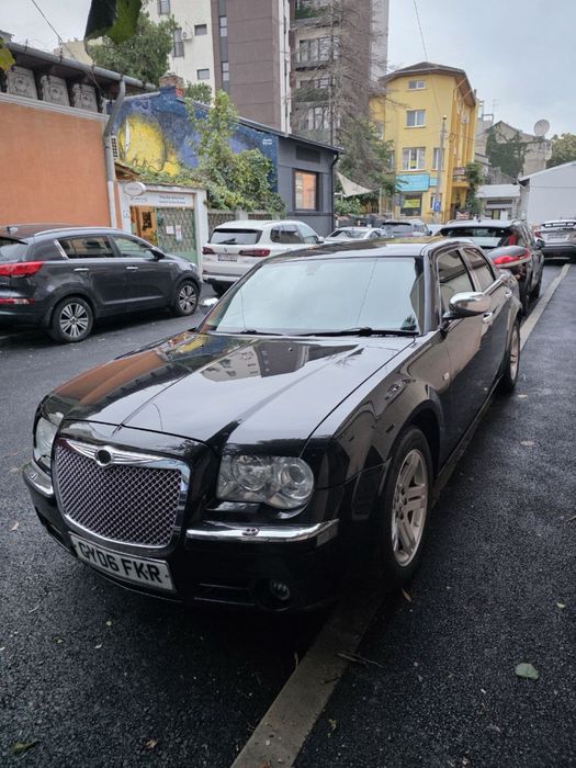Chrysler 300C 3.0 crd V6 – An 2006, stare foarte bună!