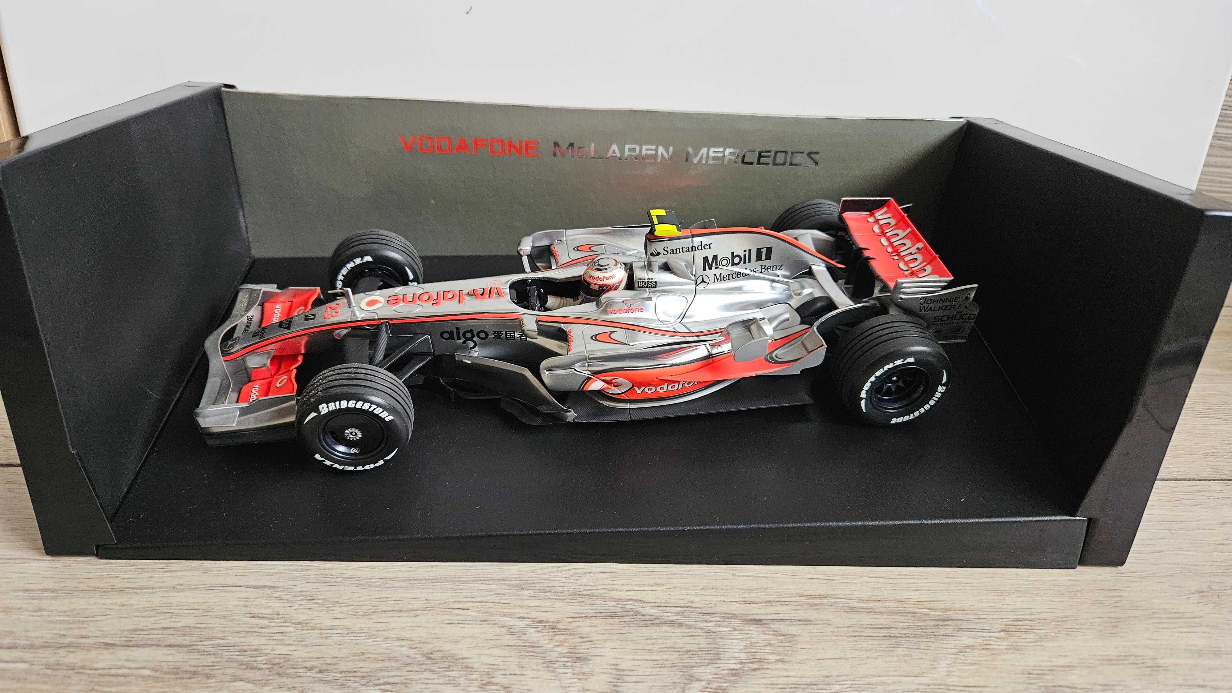 1:18 Vodafone McLaren Mercedes Minichamps