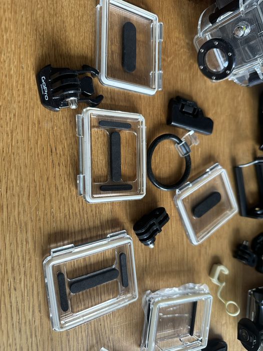 Камера Go pro Hero 2 плюс части за нея.