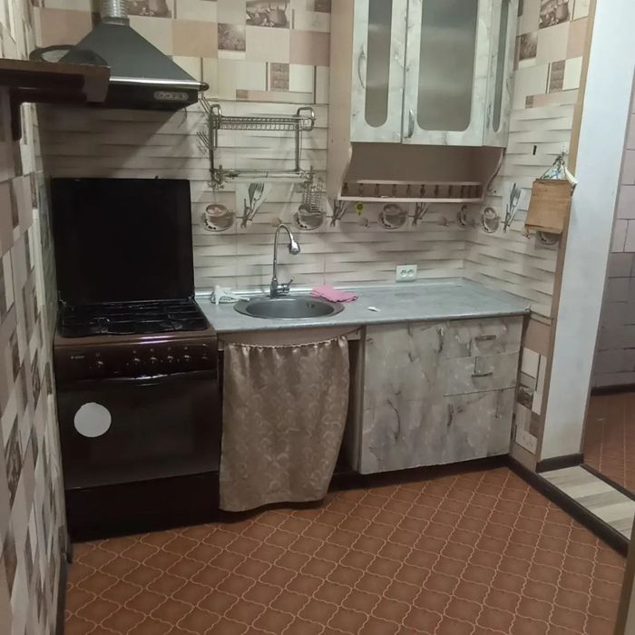 2 Xonali kvartera sotiladi 2 etaj kadeshva