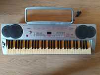 Vând pianină electronică 600 lei