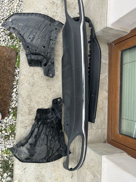 Задна брония Тойота и w213