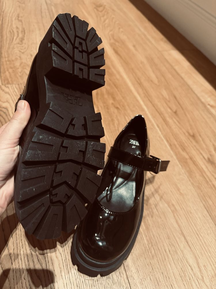 Pantofi dama Zara, Noi
