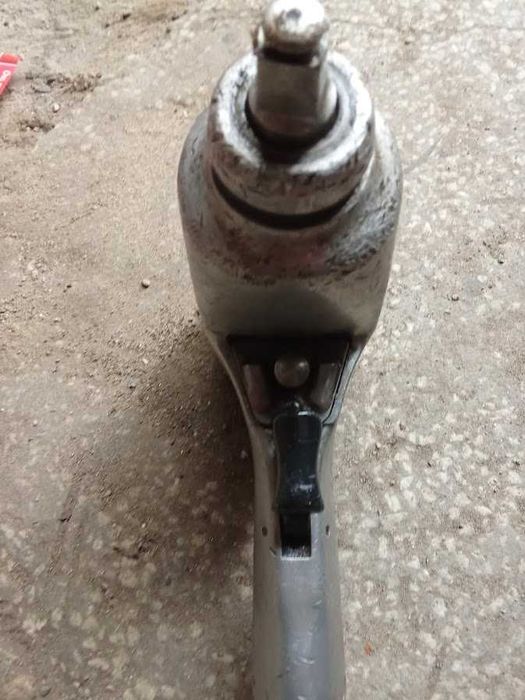 Пневматичен ударен пистолет Desoutter 240 Drive