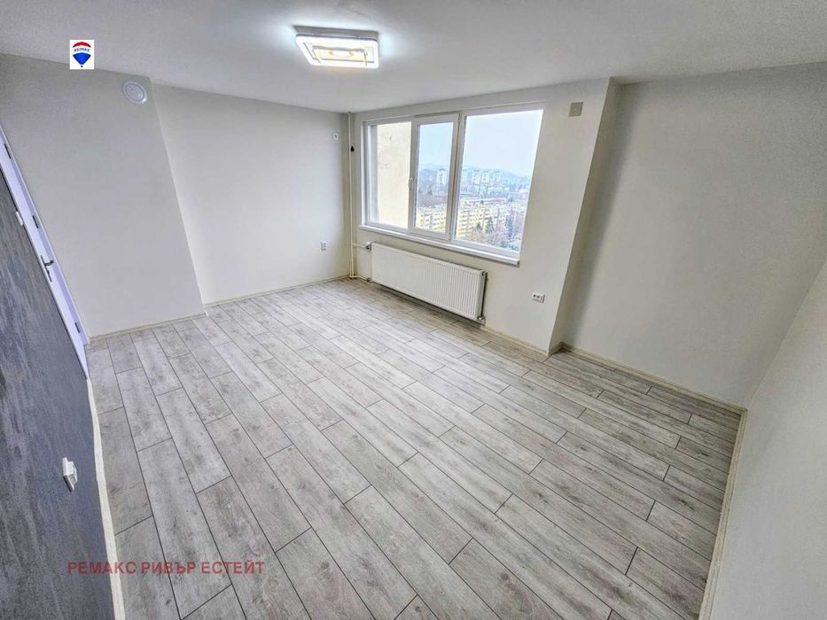 Продава се Двустаен апартамент в Русе, Здравец Изток - 68 кв.м за 1087 €/кв.м - Снимка #2