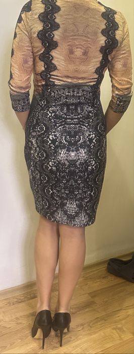 Рокля къса различни цветове