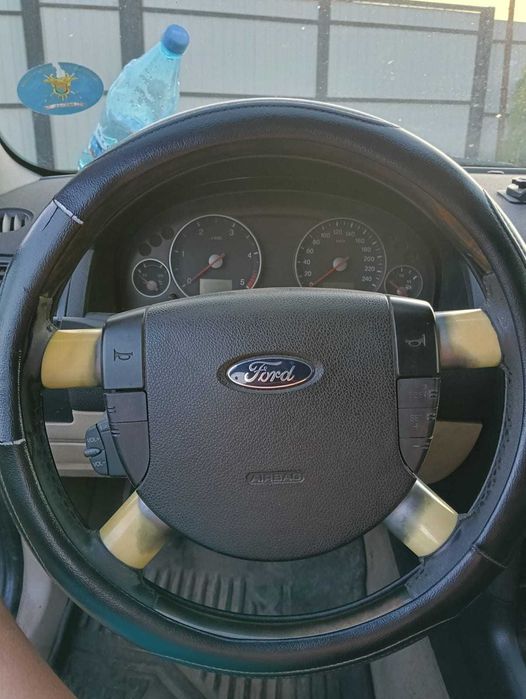 Ford Mondeo Ghia 2004
