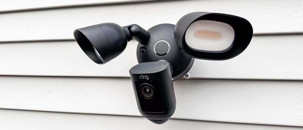 Cameră supraveghere Ring Floodlight Cam Pro,HDR, Wi-Fi,negru,sigilat