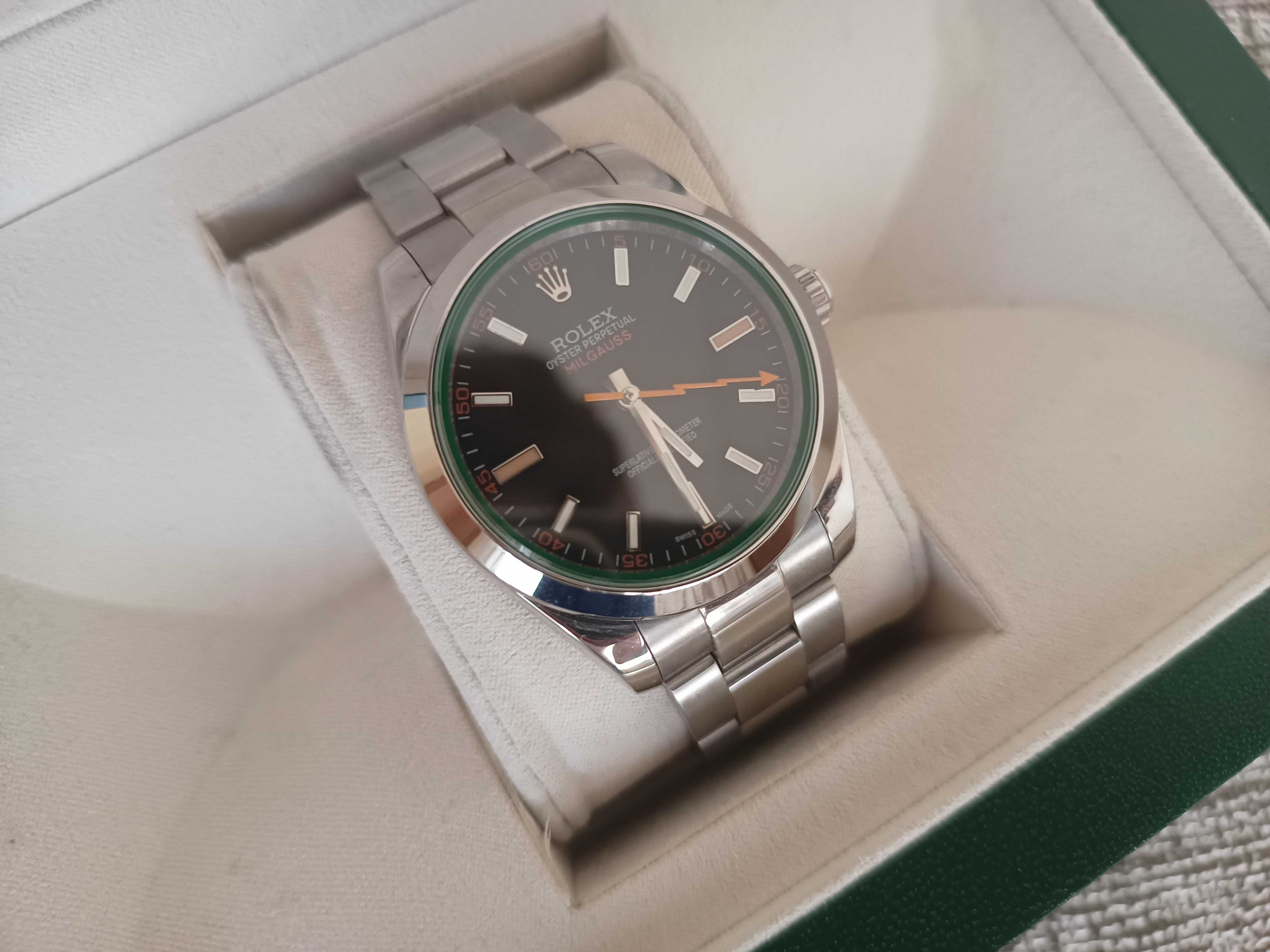 Продавам чисто нов часовник Rolex Milgauss