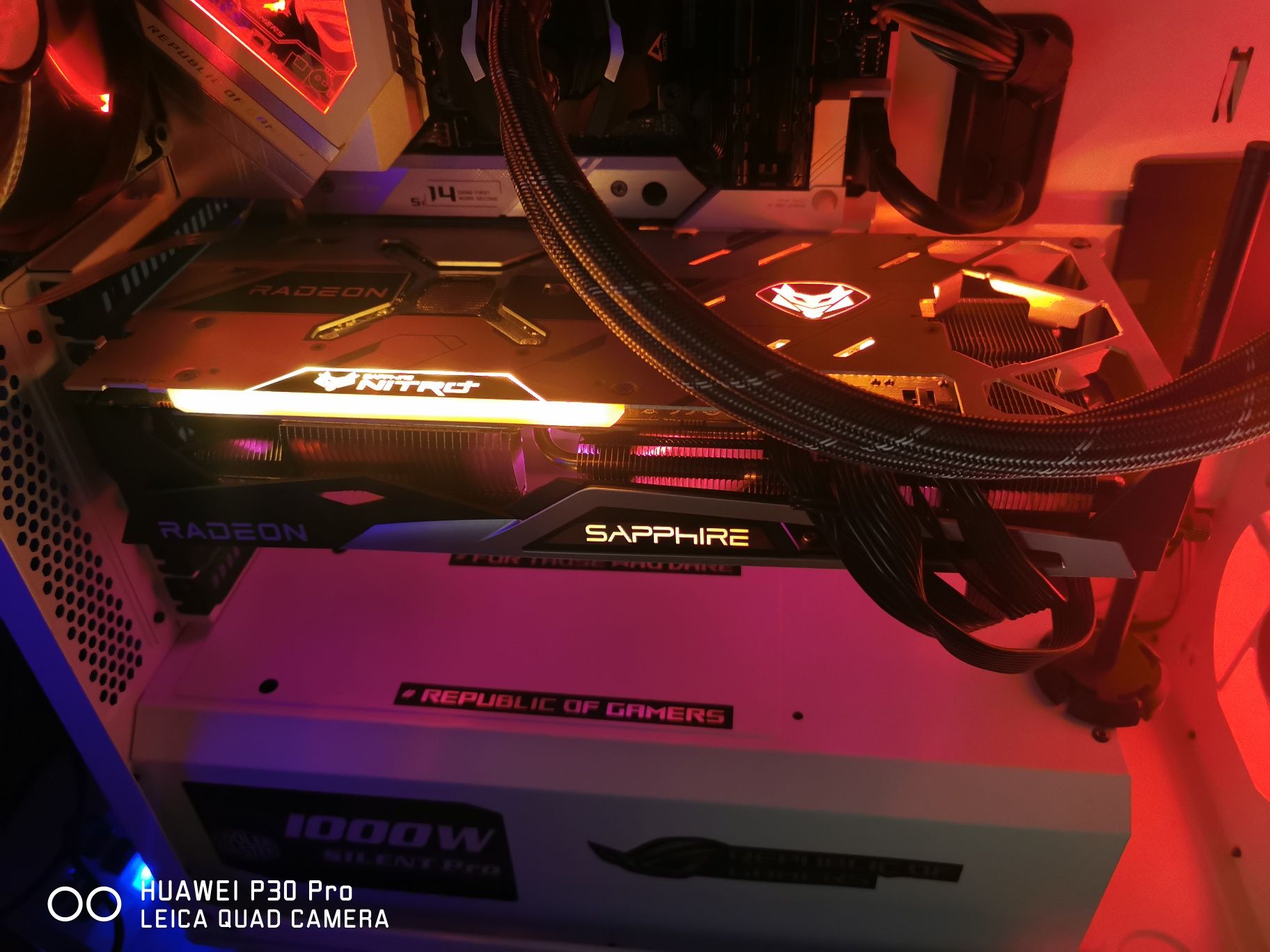 AMD Radeon™ RX 6900 XT 16 GB SE