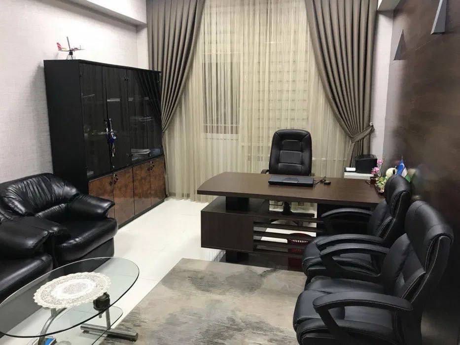 Продаётся офис Ц4 / Мебельный 250м2