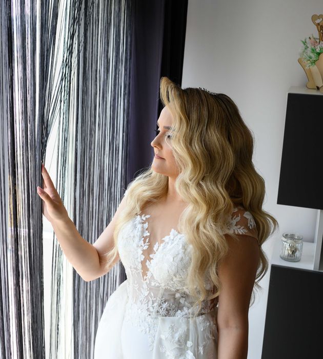 Rochie mireasa sirena cu trena detasabila