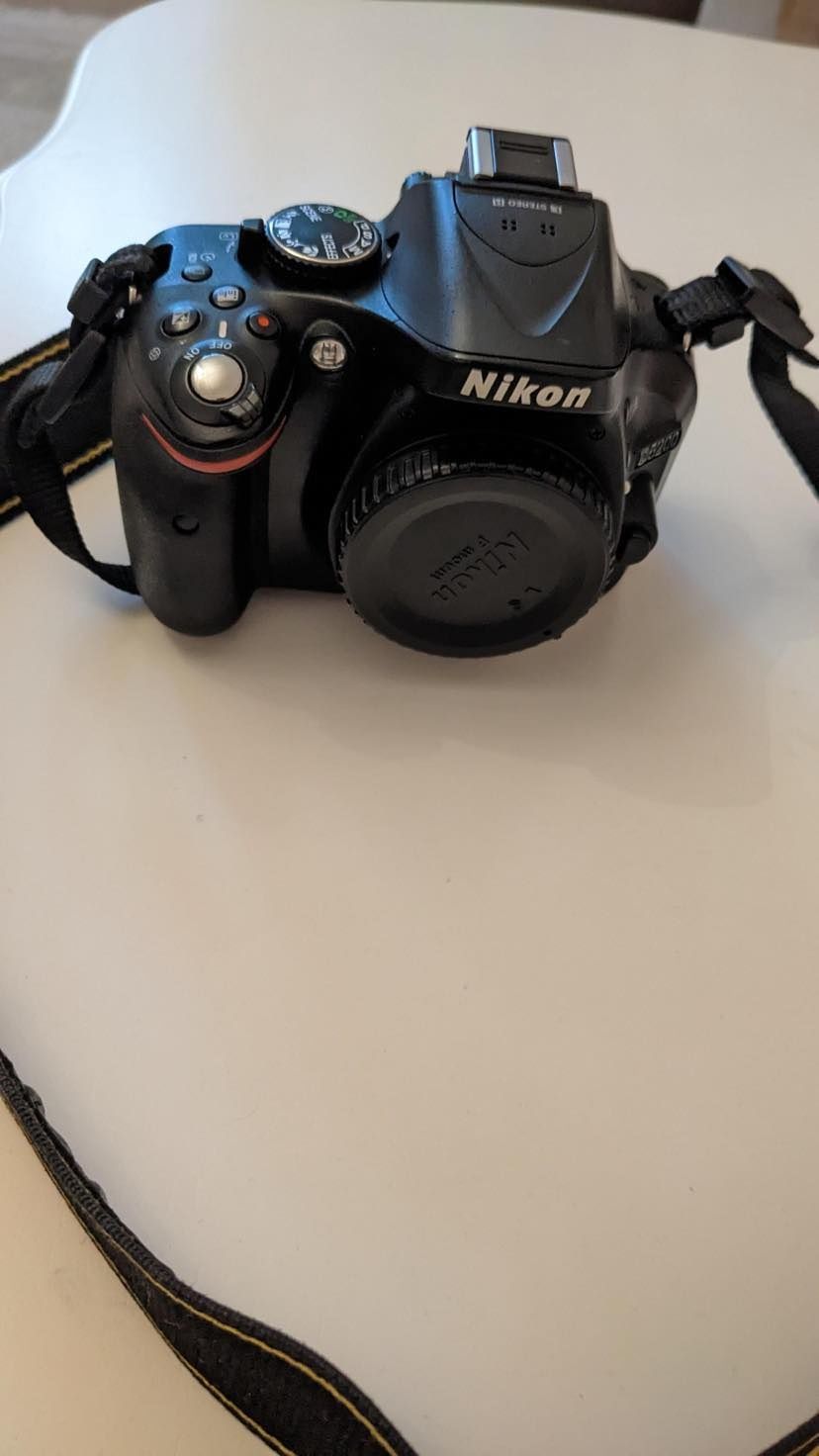 DSLR Nikon D5200