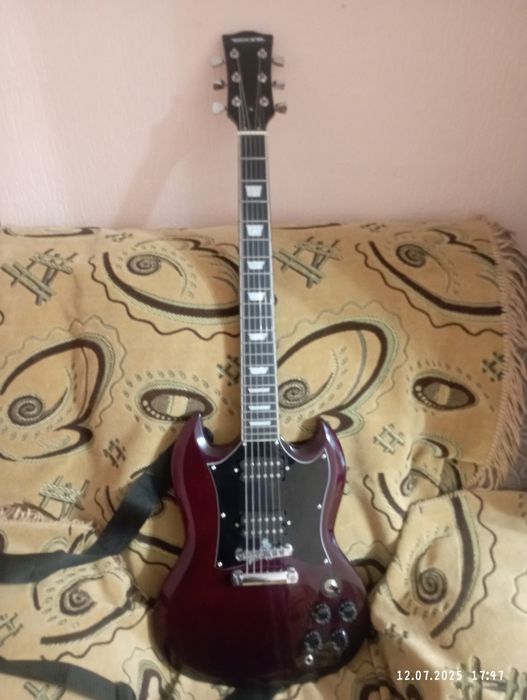 электрогитара SG