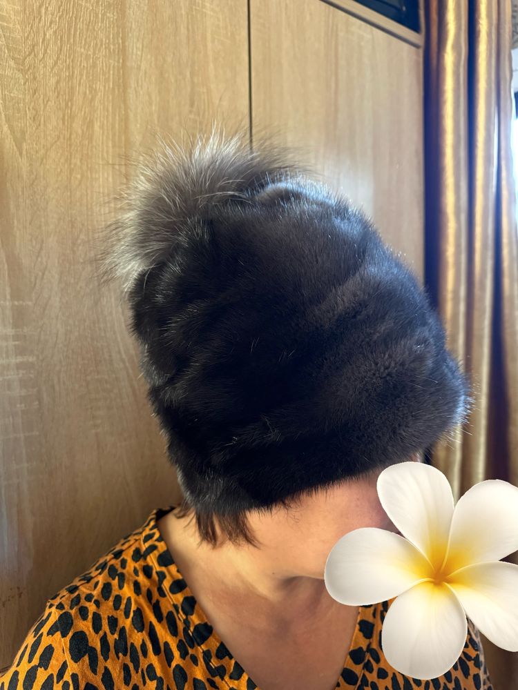 Продам норковую шапку