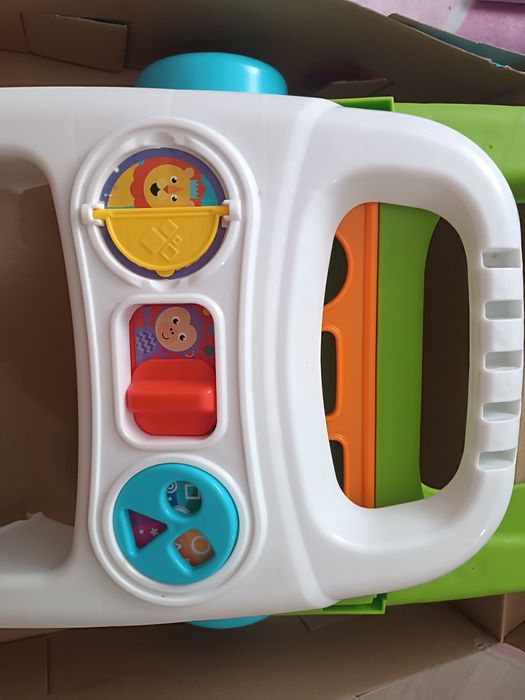 Проходилка-Уокър за прохождане