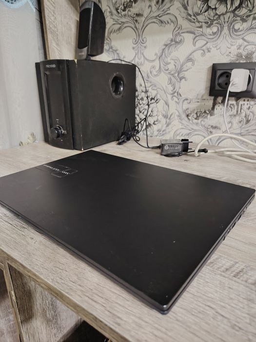 Продаётся ноутбук