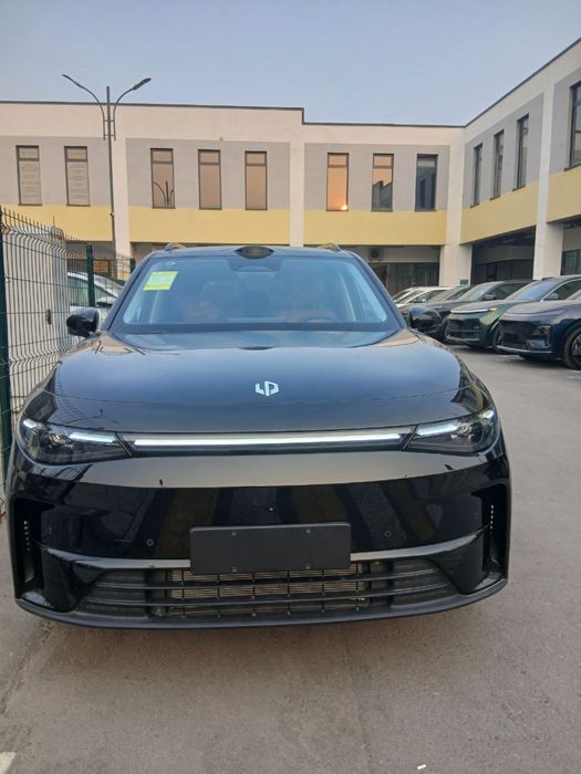 Leapmotor Cl6 Restyling 25/26 (Holodilnik, massaj)