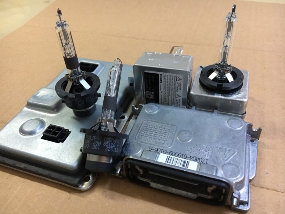 Xenon D1s D2s D2r D3s D5s D4s becuri Philips / Osram Germany
