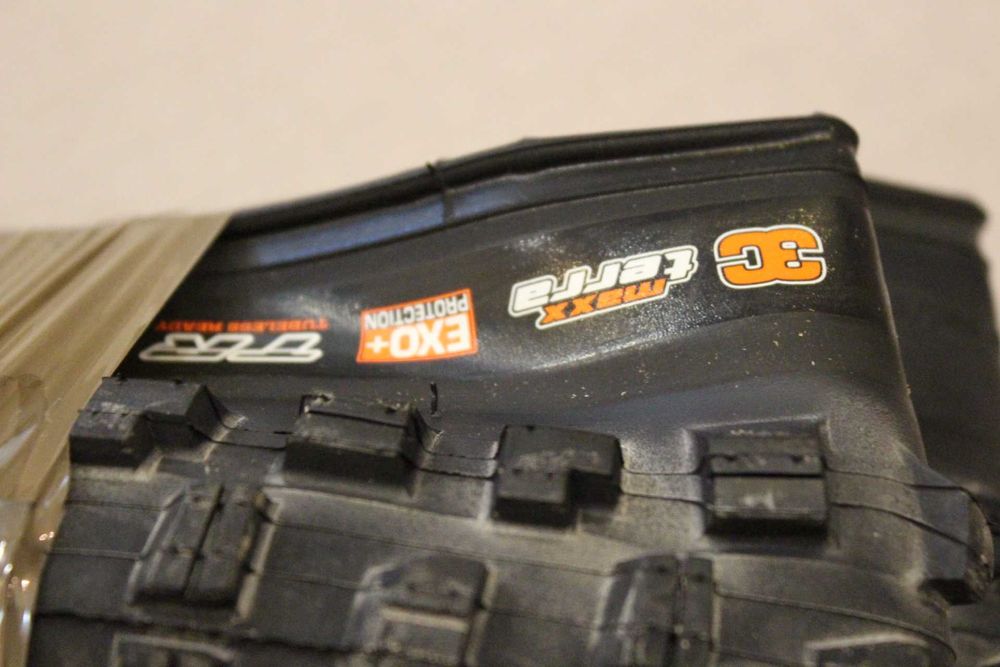 Maxxis Minion DHR II 27.5x2.60 Tubeless WT EXO+ MaxxTerra 3C