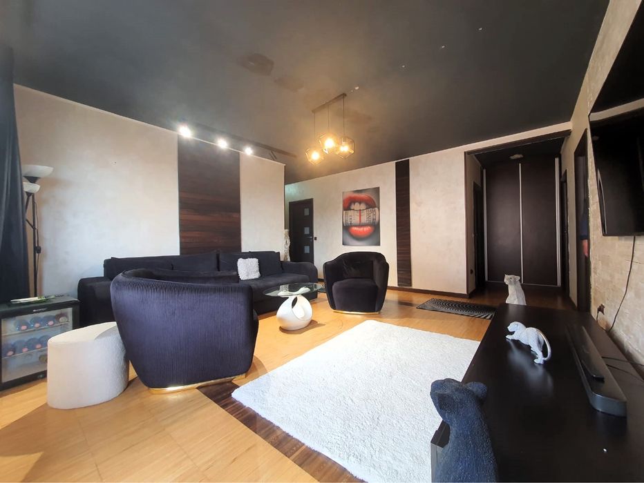 Vand apartament 3 camere militari residence
