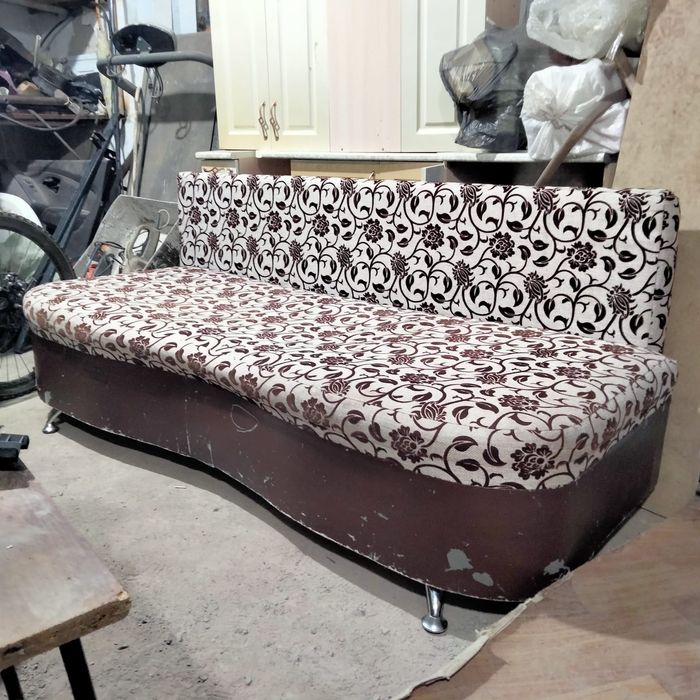 Продаётся тахта  б/у