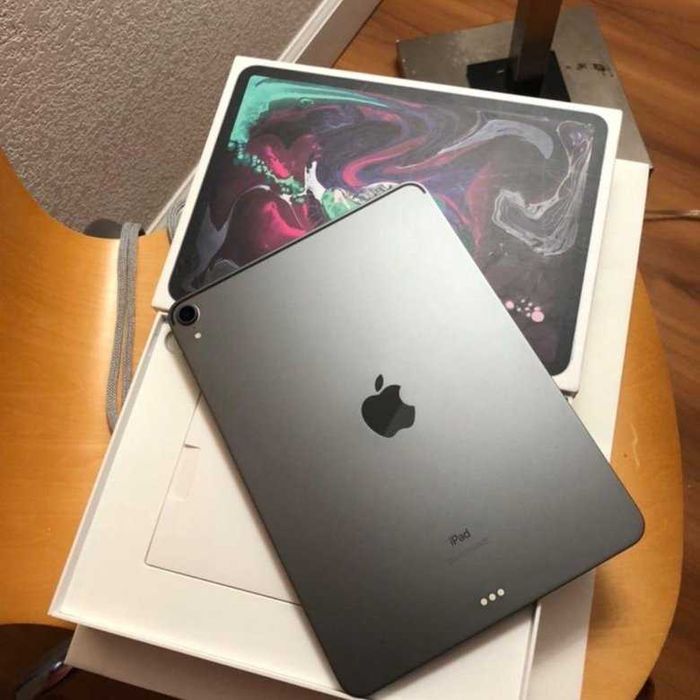 Oynasi singan! iPad Pro gen 6 2018 Sim 256GB