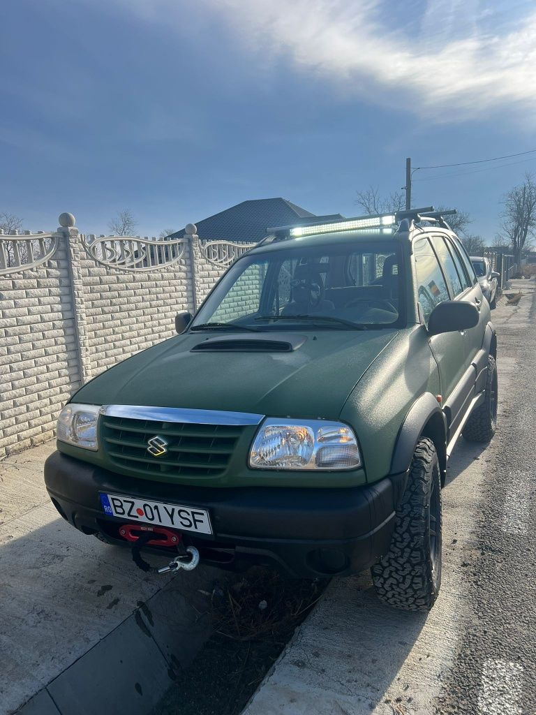 Suzuki grand vitara vând sau schimb