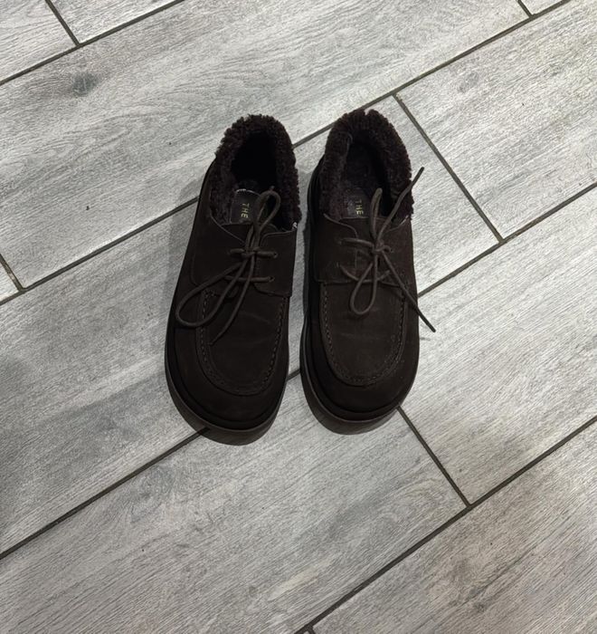 Продам новые зимние батиночки