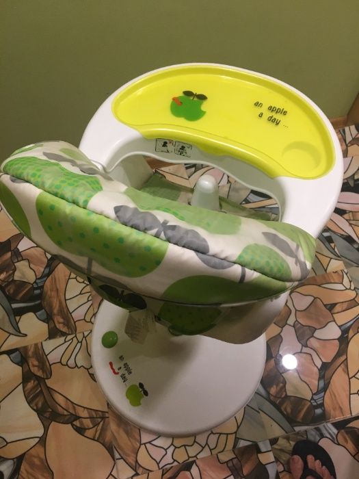 Детско столче за хранене Cosatto 3Sixti Hapi Apples 6м-3год.