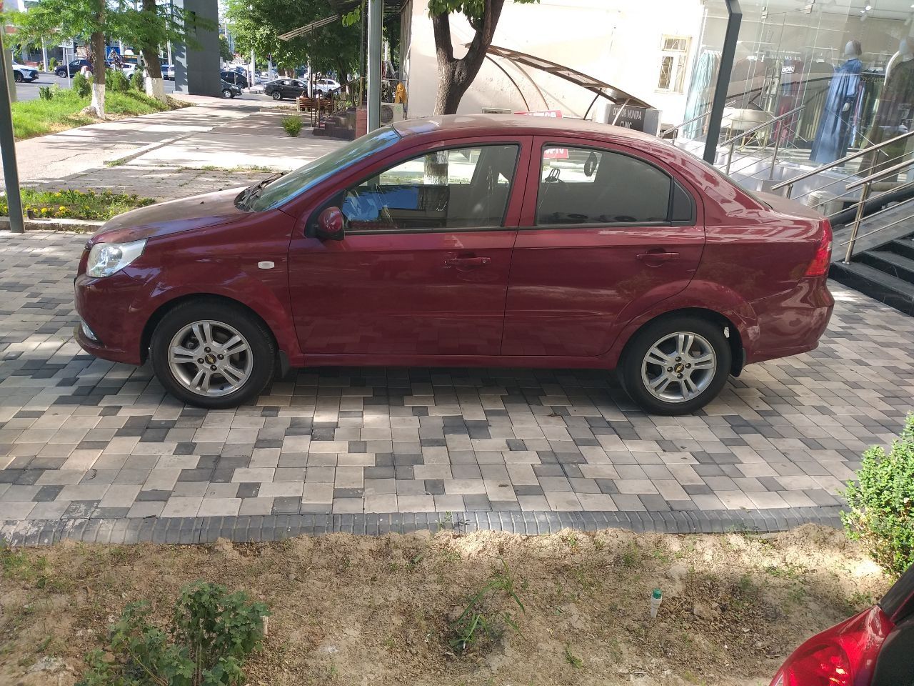 Nexia 3 LTZ Avtomat sotildi
Yili 2019
Probegi 52.654 km
Rangi Bardov